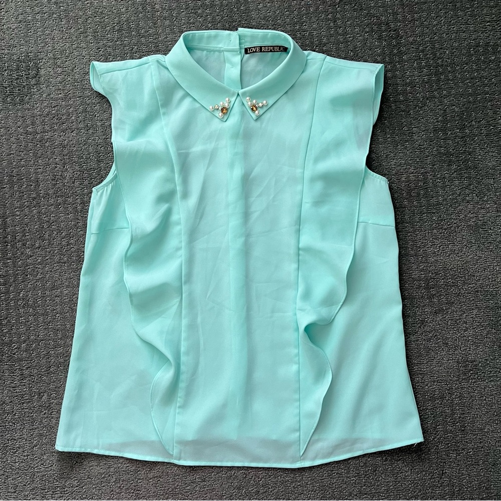 Ruffle Top - Picture 5 of 6